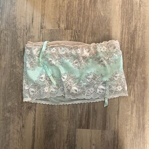 Victoria's Secret Light Green Lace Garter Belt
